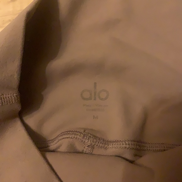 Alo blush pink/ lavender motto leggings - Picture 6 of 7